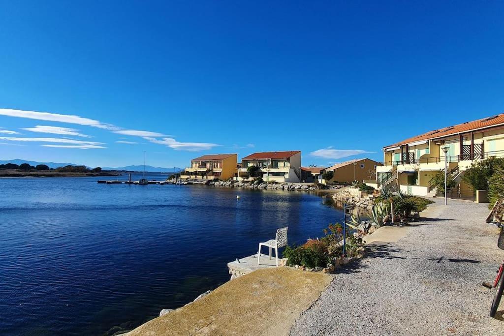 Appartement Coup De Coeur Les Pieds Dans L'Eau Le Barcarès エクステリア 写真
